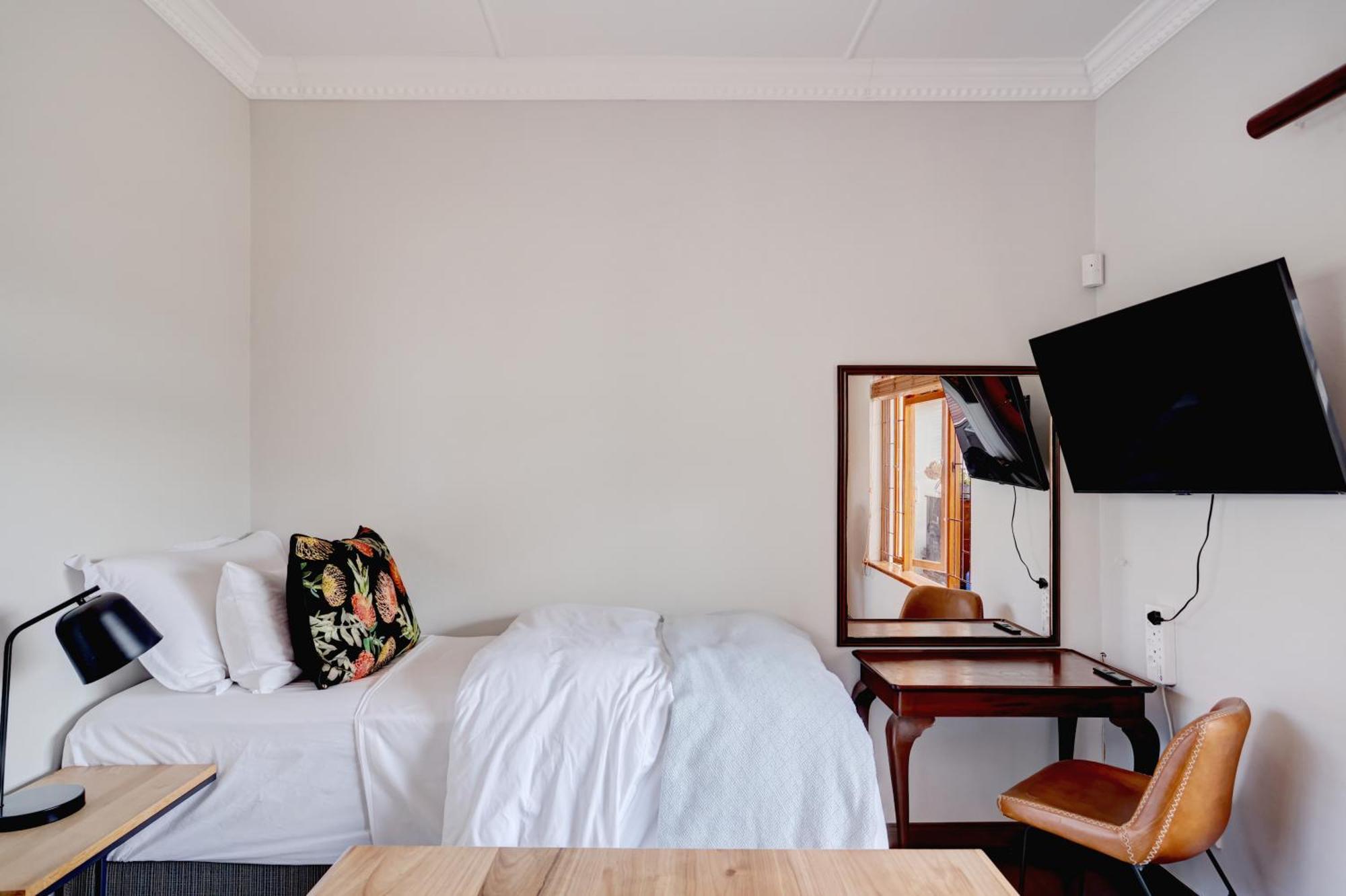 Beautiful Abalone Hotel Hermanus Exterior photo